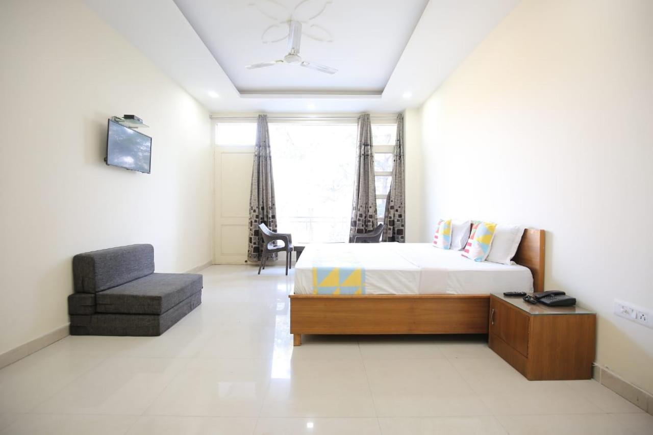 Sky Home Train View Kasauli Exterior foto