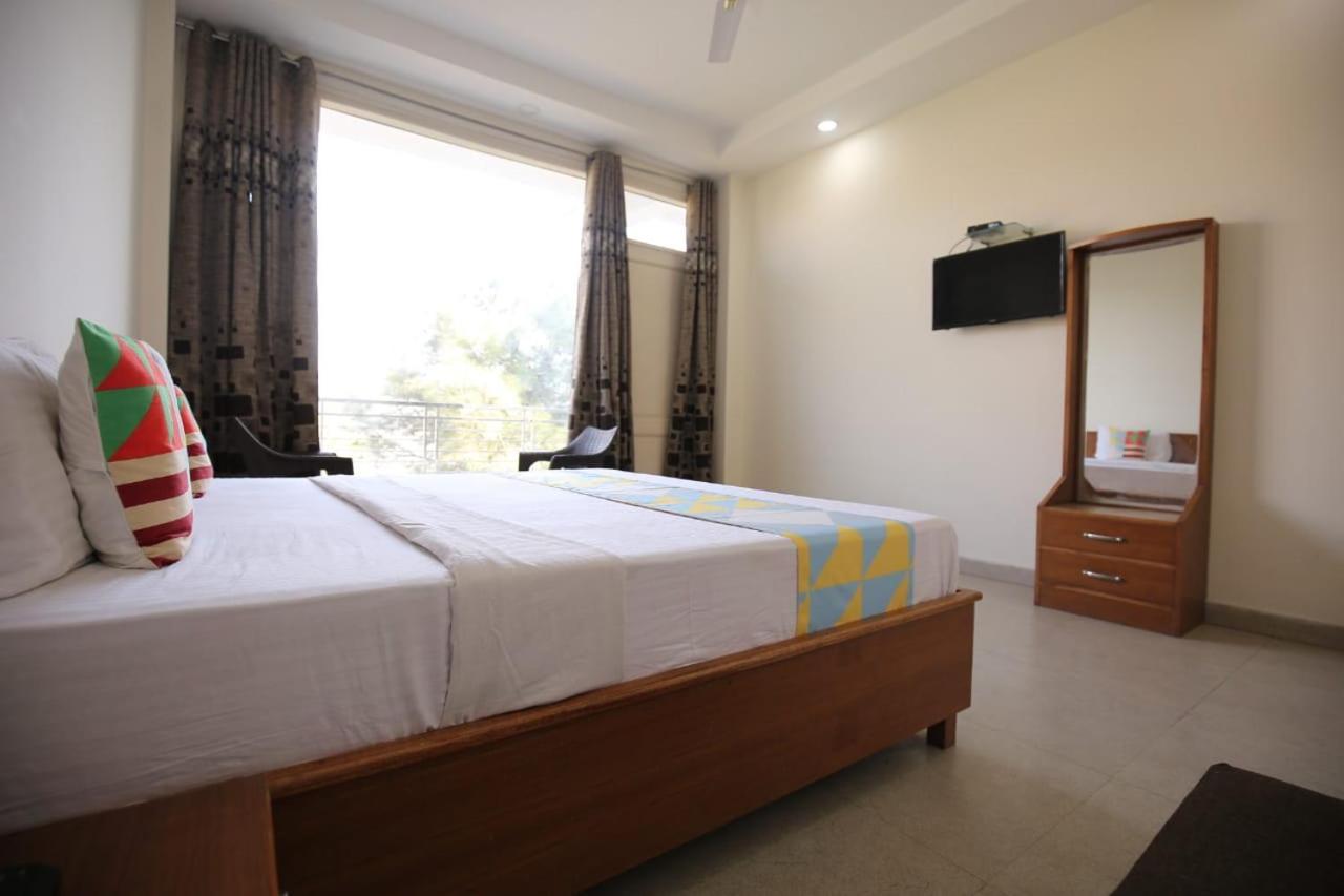 Sky Home Train View Kasauli Exterior foto